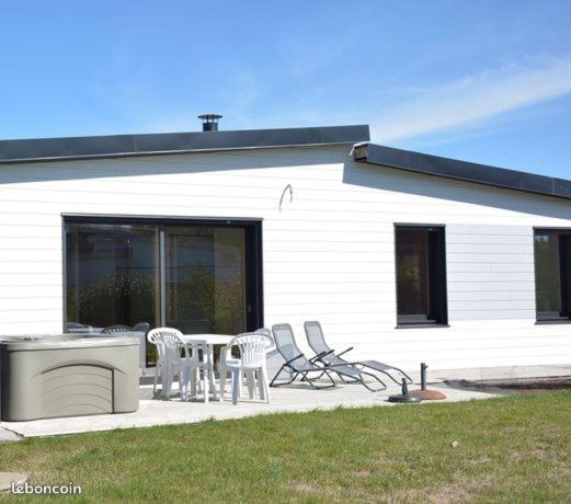 Maison bord de mer avec jacuzzi Névez Extérieur photo